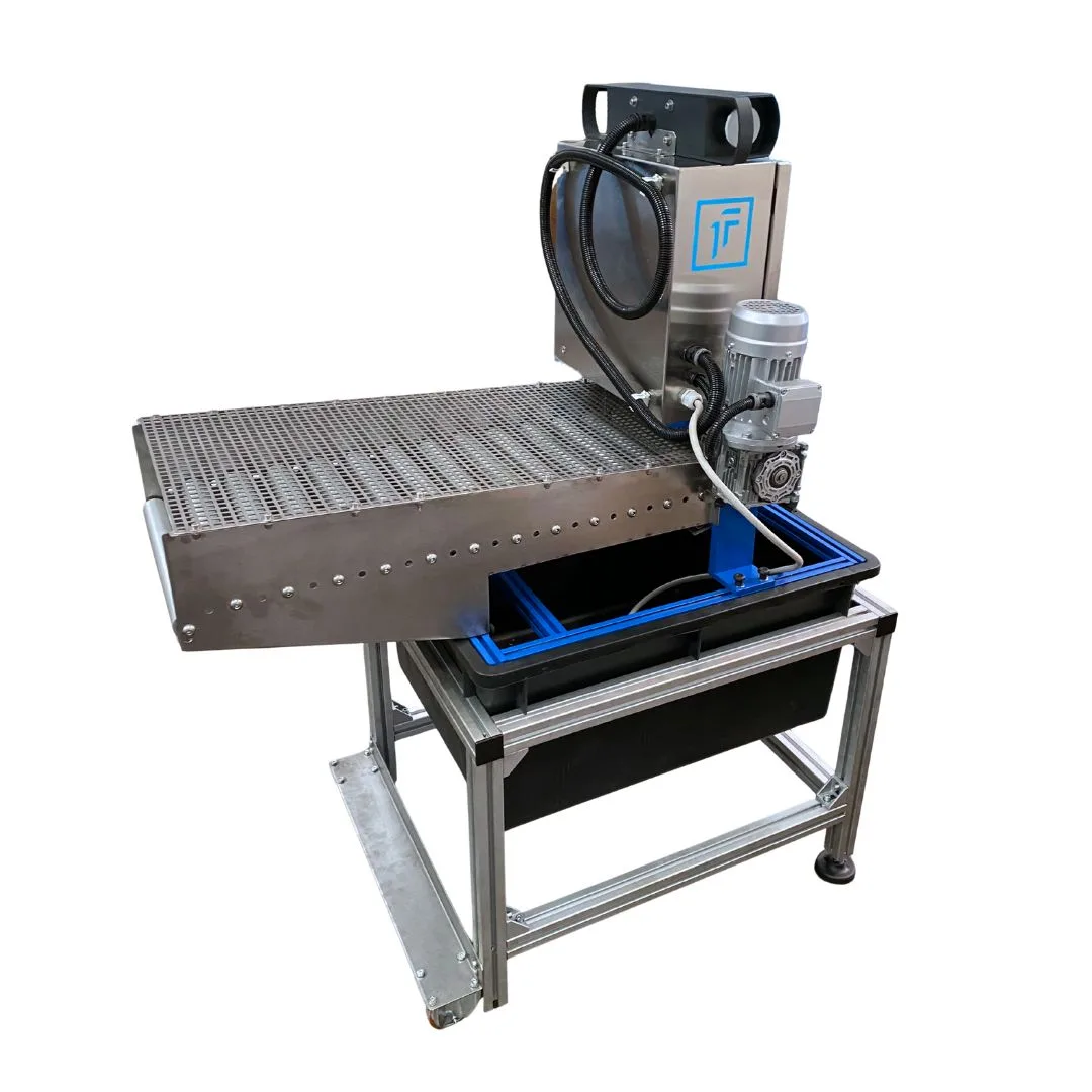 Motorized wringer for foamflex sponges